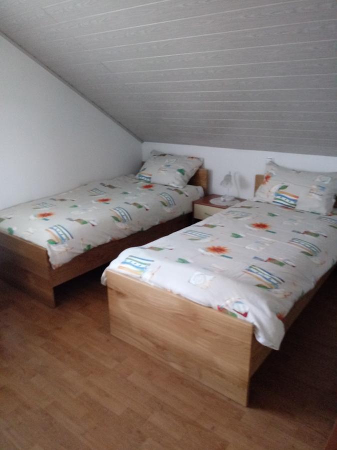 Bed&Breakfast Zilje Vinica Esterno foto